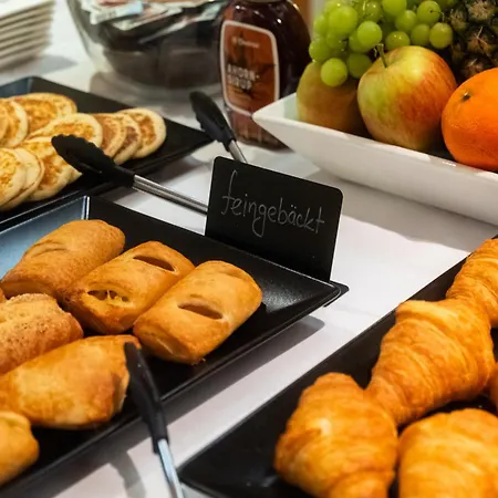 Am Schlosspark , 3* Wiesbaden