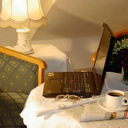 Am Schlosspark , Hotel 3*