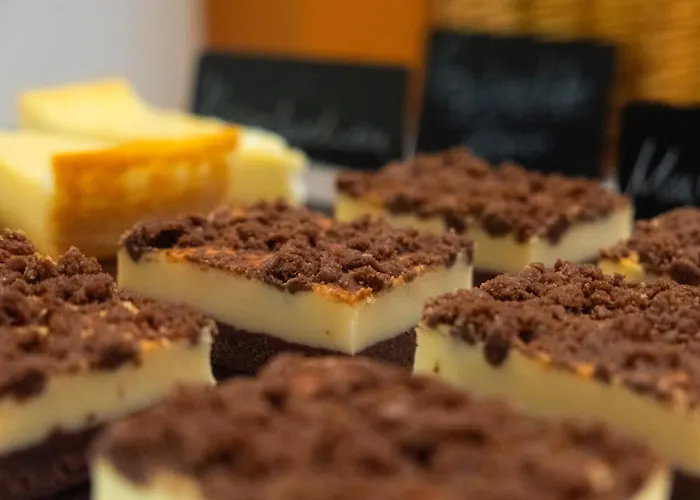 Hotel Am Schlosspark , Wiesbaden