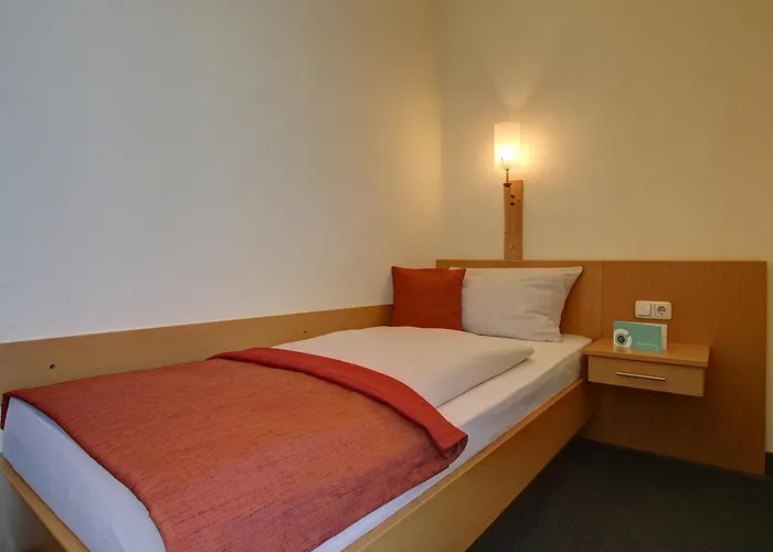 Am Schlosspark , 3* Wiesbaden