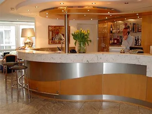 Am Schlosspark , 3* Wiesbaden