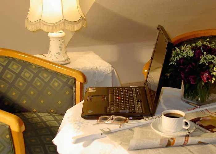 Am Schlosspark , Hotel 3*